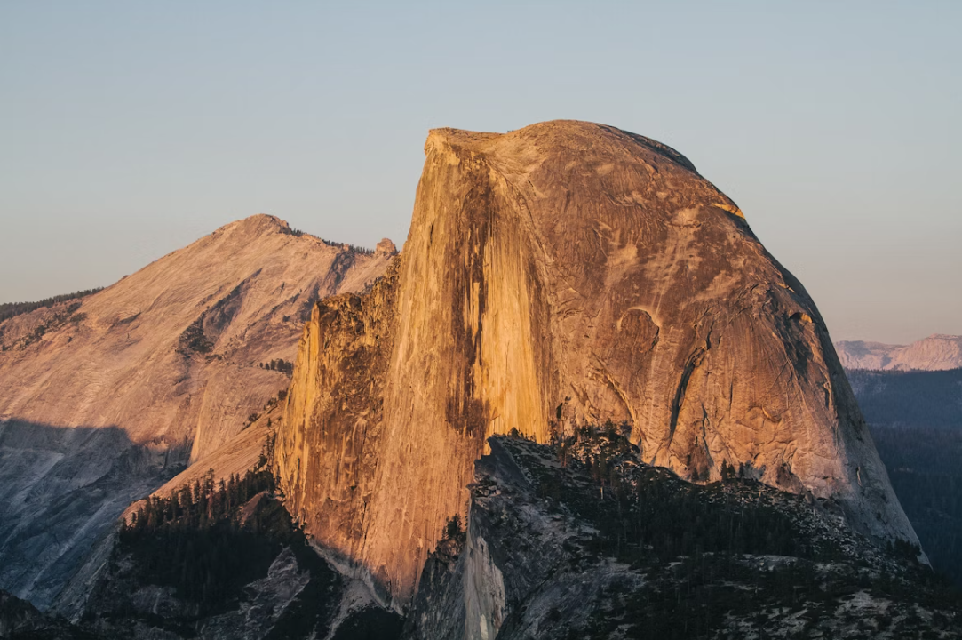 Yosemite National Park - Big mountain cliff and forest